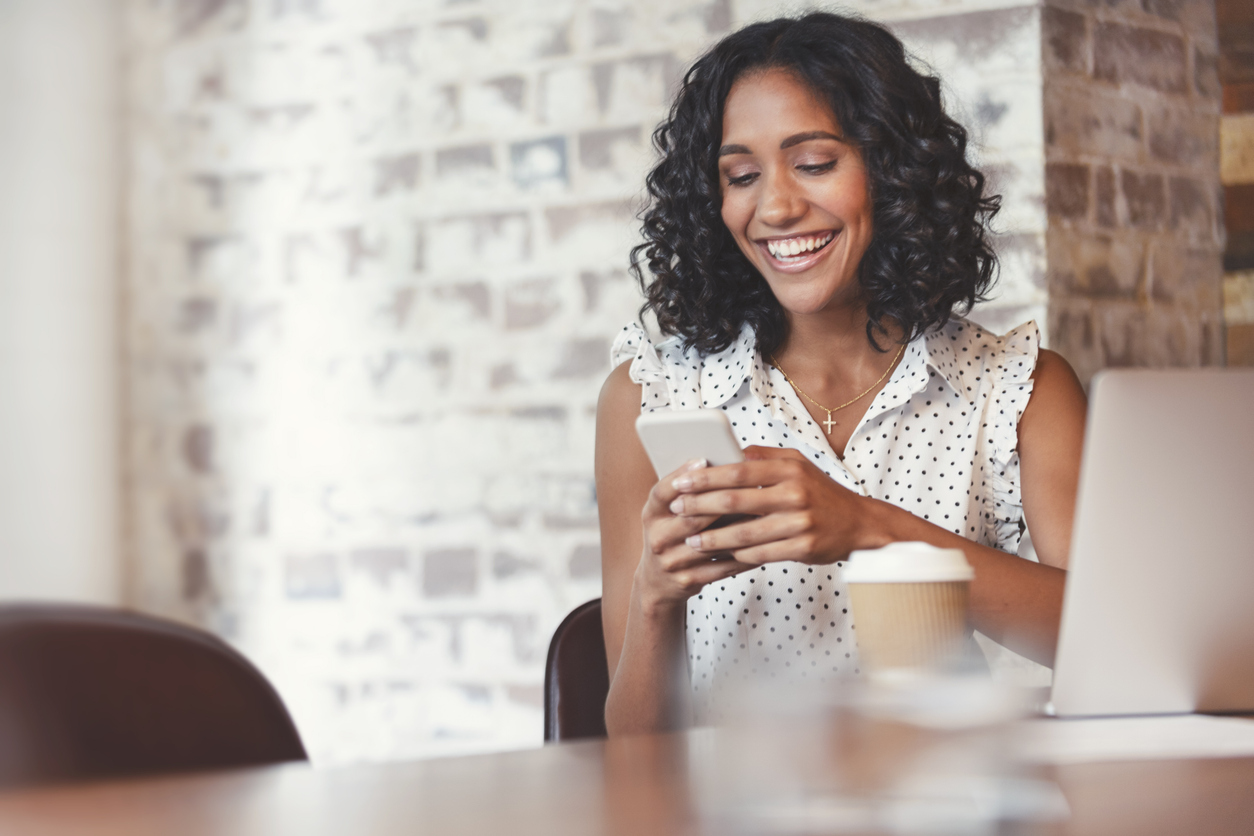 Local Business Owner in Philadelphia checking email marketing analytics
